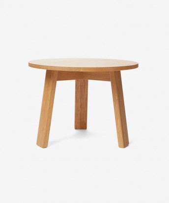 Lower wooden table
