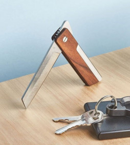 Modern Grove made Walnut Pocket Knife Meg 504459