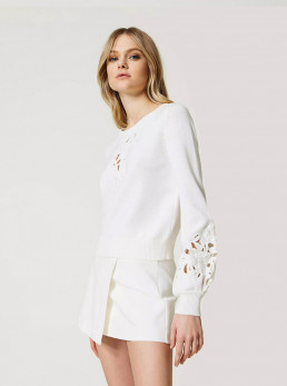 Sweatshirt Eyelet Embroidery