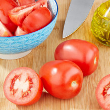 tomato and tomato slices with seeds