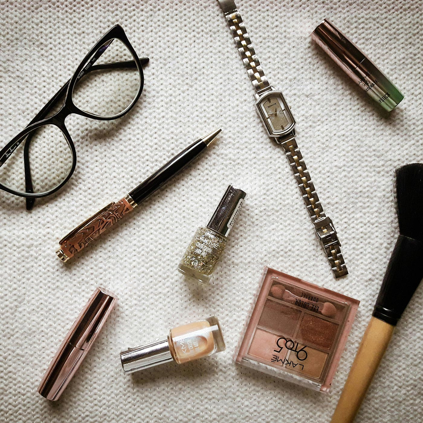 Guide to Achieving a Flawless Everyday Makeup Look in Under Ten Minutes