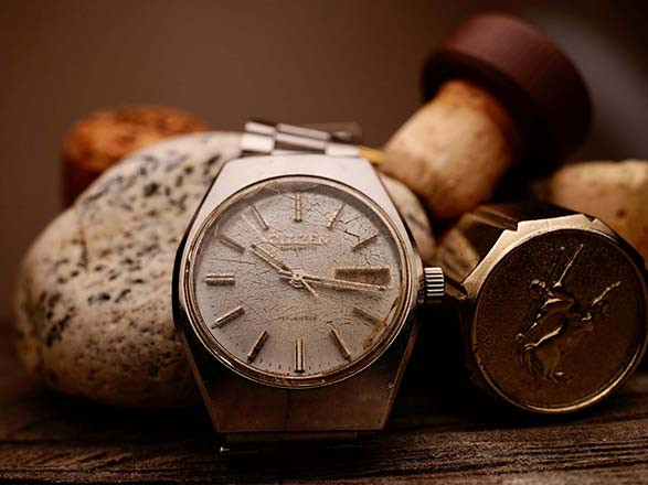 Cartier watches embody sophistication & artistry, worn by royalty and fashion icons worldwide