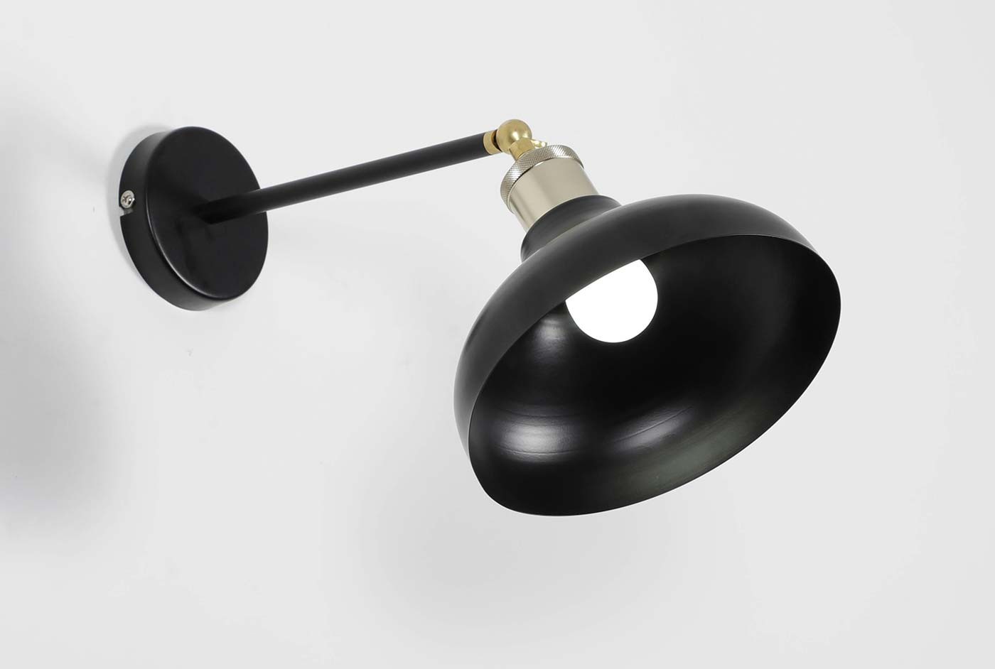 How Decorative Lighting Enhances Mood, Comfort, and Interior Style