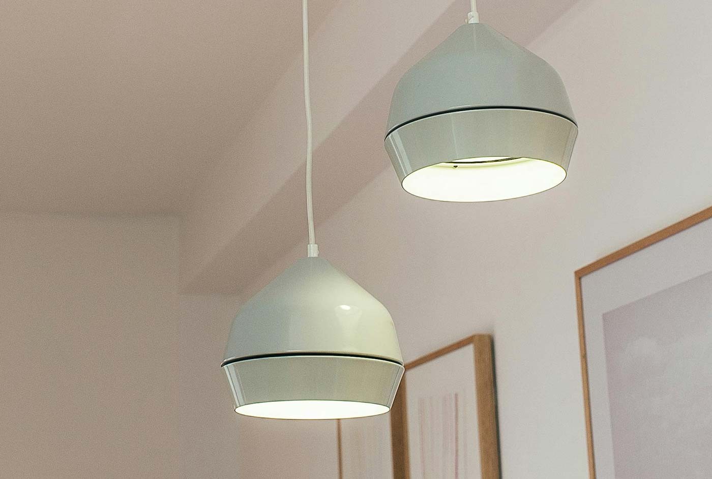 Guide to Selecting Lighting Complements Your Interior Design