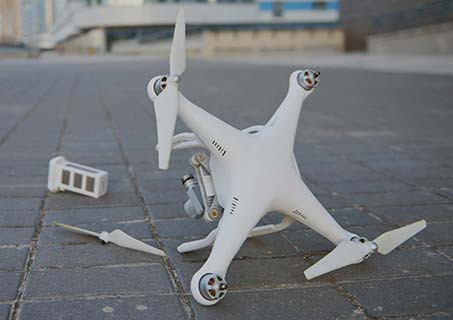 Sports shoes designed to improve and enhance athletic ability