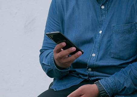 Shop trendy smartphones with brilliant displays and premium user experience